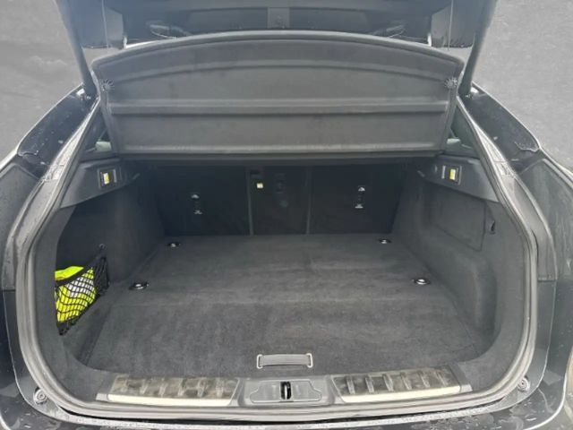 Jaguar F-Pace P400e R-Dynamic