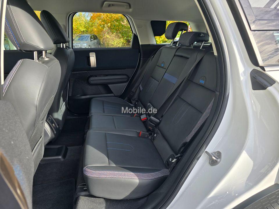 MINI Cooper C Countryman Favoured