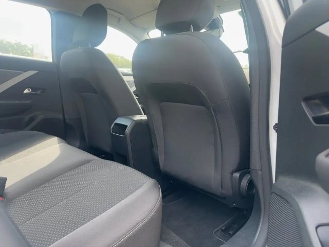 Opel Astra 1.2 Turbo Edition Turbo