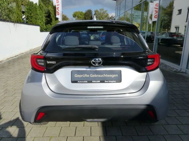 Toyota Yaris Hatchback Team D