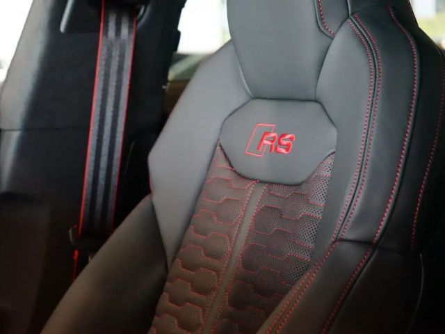 Audi RS Q8 Performance