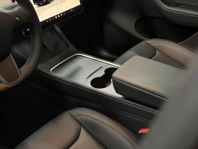 Tesla Model Y Performance