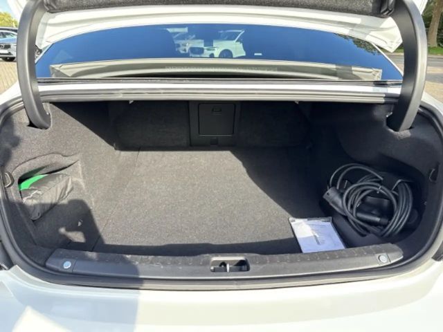 Volvo S90 Dark Plus T8