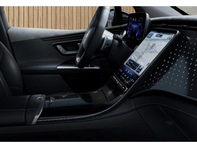 Mercedes-Benz EQE SUV 300