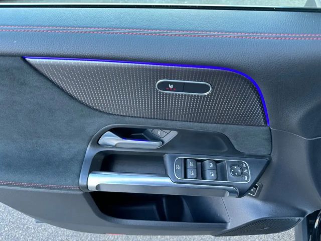 Mercedes-Benz EQB 300 4MATIC AMG Line