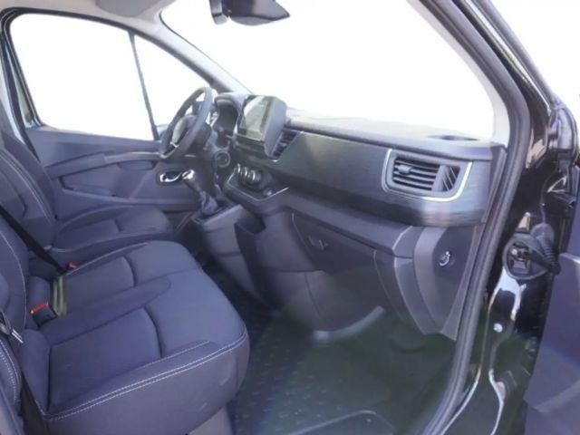 Renault Trafic Grand L2H1