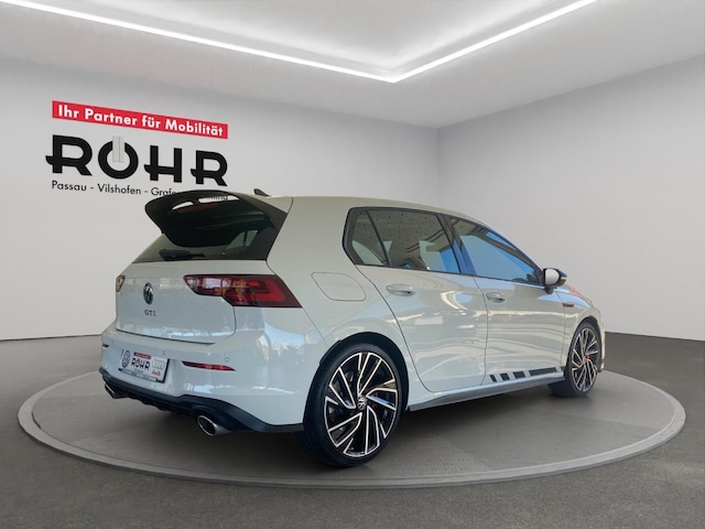 Volkswagen Golf 2.0 TSI DSG Golf VIII