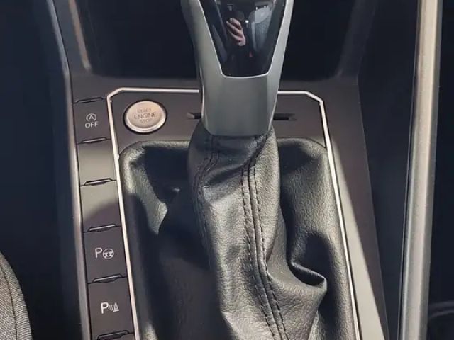 Volkswagen Taigo 1.5 TSI DSG R-Line