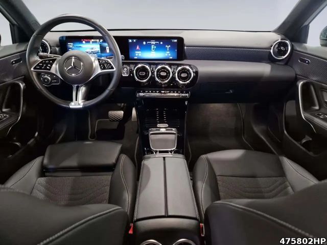 Mercedes-Benz A 220 A 220 d Progressive