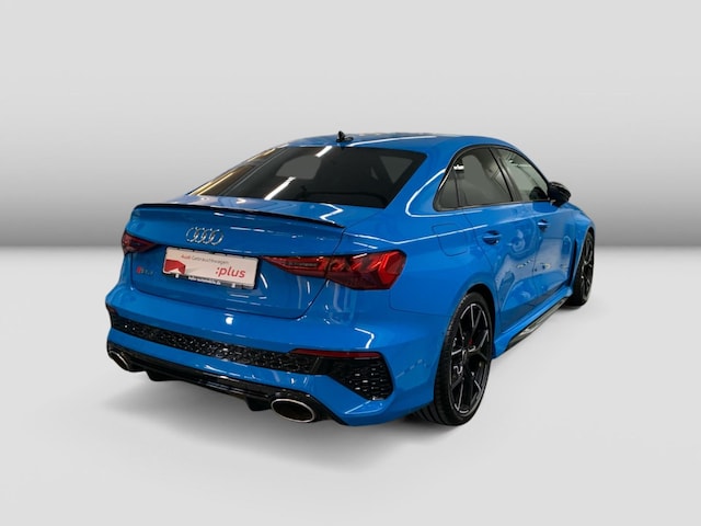Audi RS3 Quattro S-Tronic Sedan