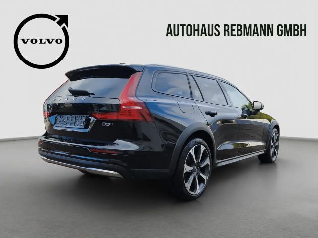 Volvo V60 Cross Country AWD Ultimate