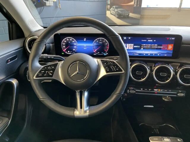 Mercedes-Benz A 180 Progressive