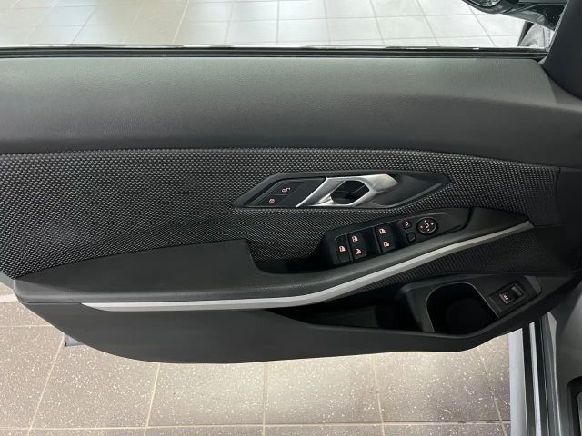 BMW 320 320d Touring xDrive