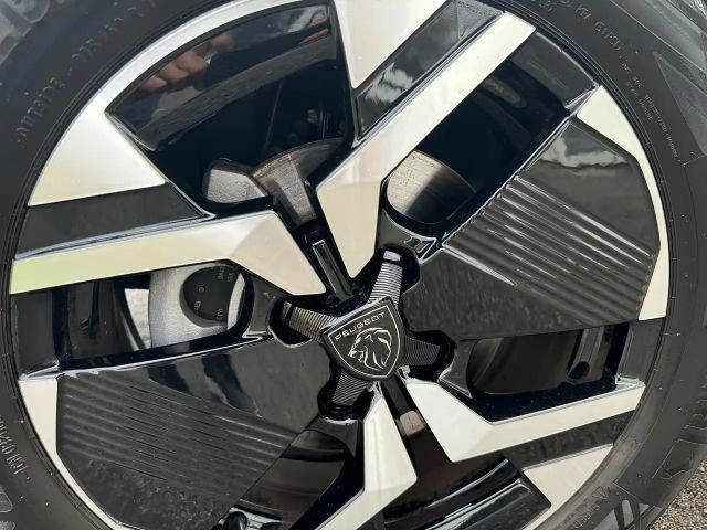 Peugeot 2008 Allure Pack EAT8 PureTech