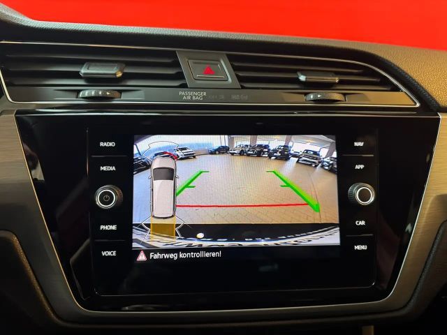 Volkswagen Touran DSG Life