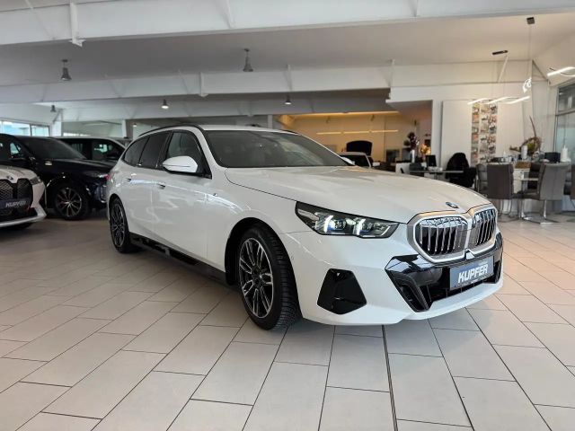 BMW 540 dxDrive Tour°M Sportp. AHK°ACC°Bow.&W-ACC+AB