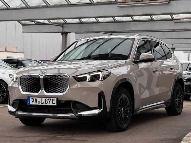 BMW iX1 xDrive30