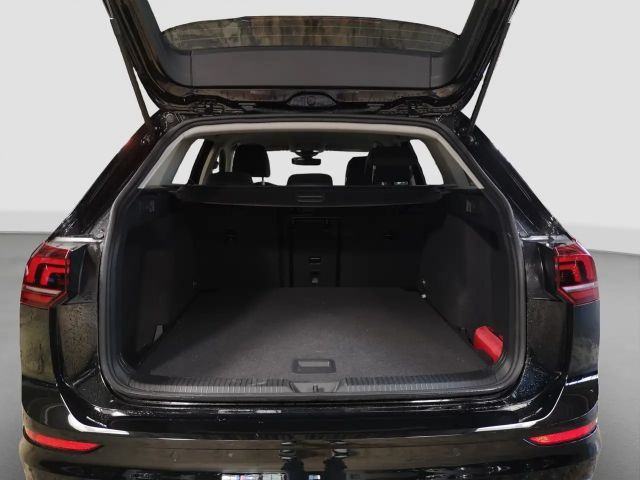 Volkswagen Golf 1.5 TSI Life Variant