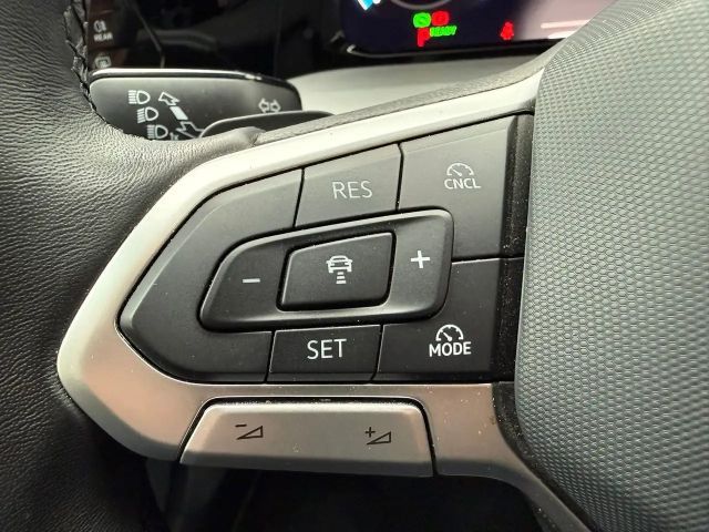 Volkswagen Golf DSG Life Variant