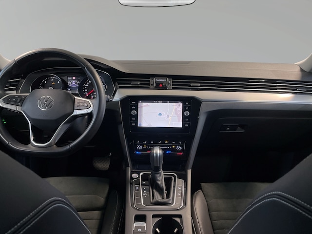 Volkswagen Passat Elegance