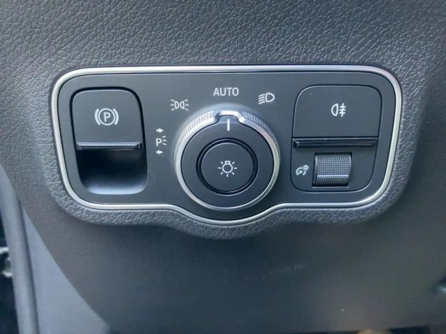 Mercedes-Benz GLB 200 4MATIC GLB 200 d