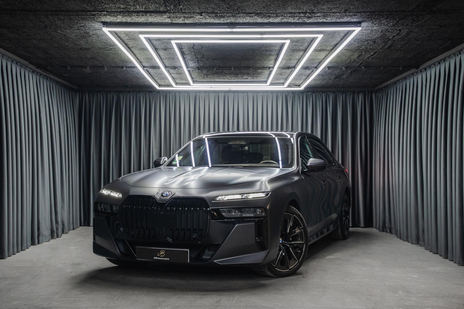 BMW 740 740d M-Sport Sedan xDrive