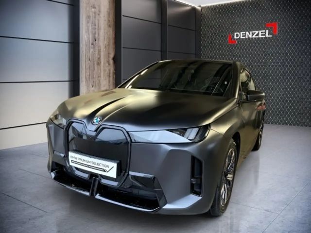 BMW iX xDrive60