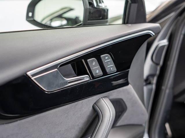 Audi RS4 Avant Quattro