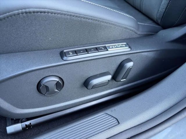 Volkswagen Golf DSG eHybrid