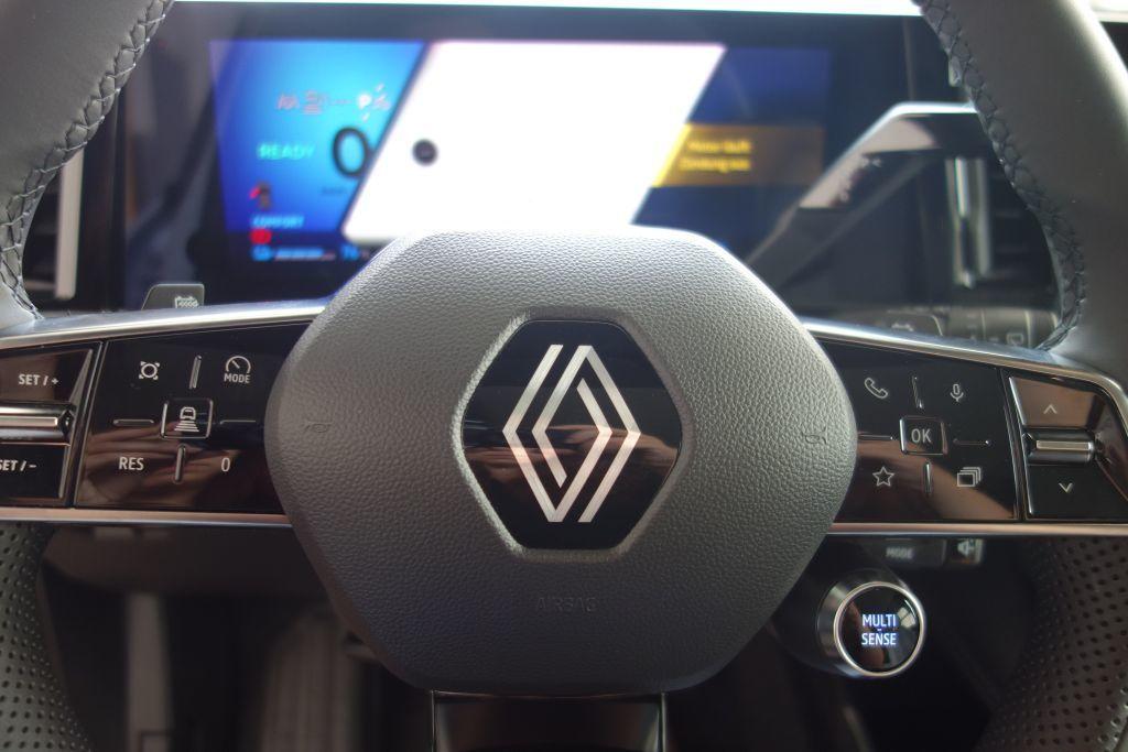 Renault Scenic E-Tech Iconic