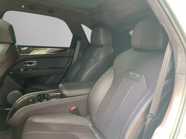 Bentley Bentayga V8