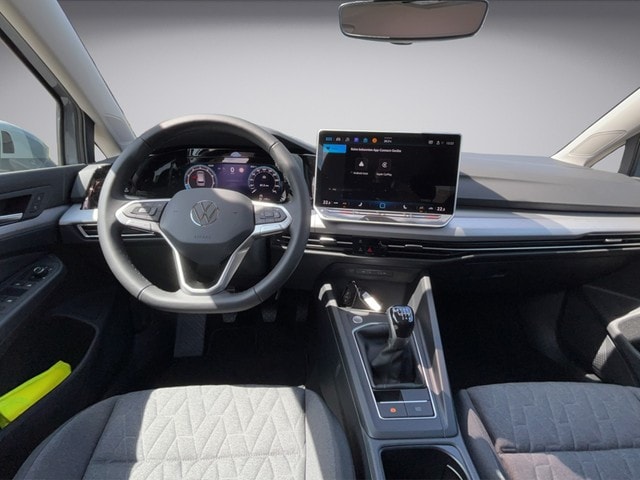 Volkswagen Golf Life Variant