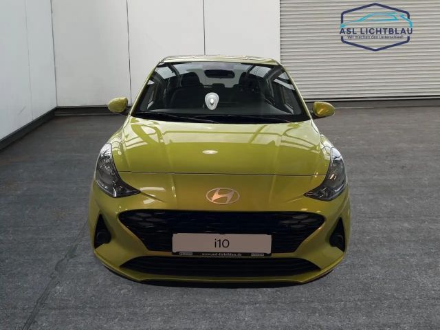 Hyundai i10 1.0 2WD Trend