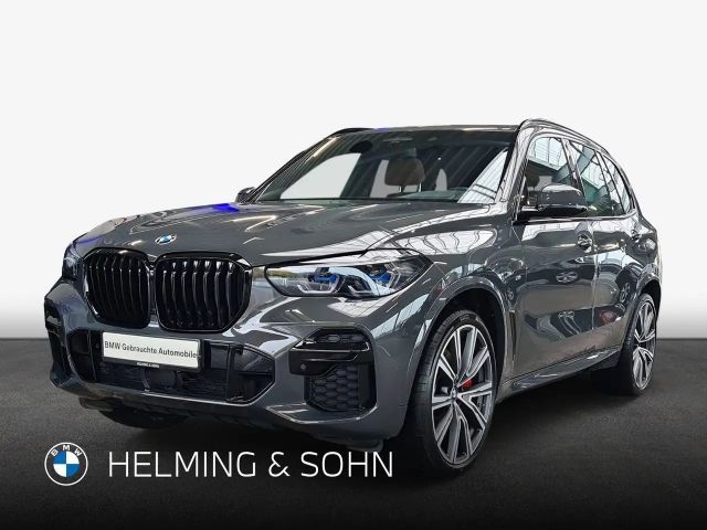 BMW X5 M50i