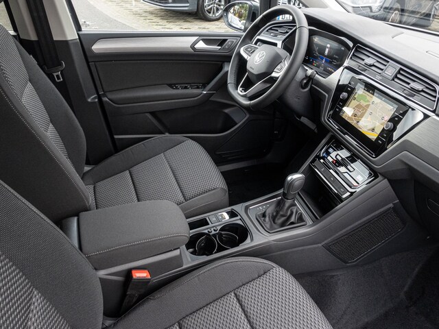 Volkswagen Touran 1.5 TSI DSG