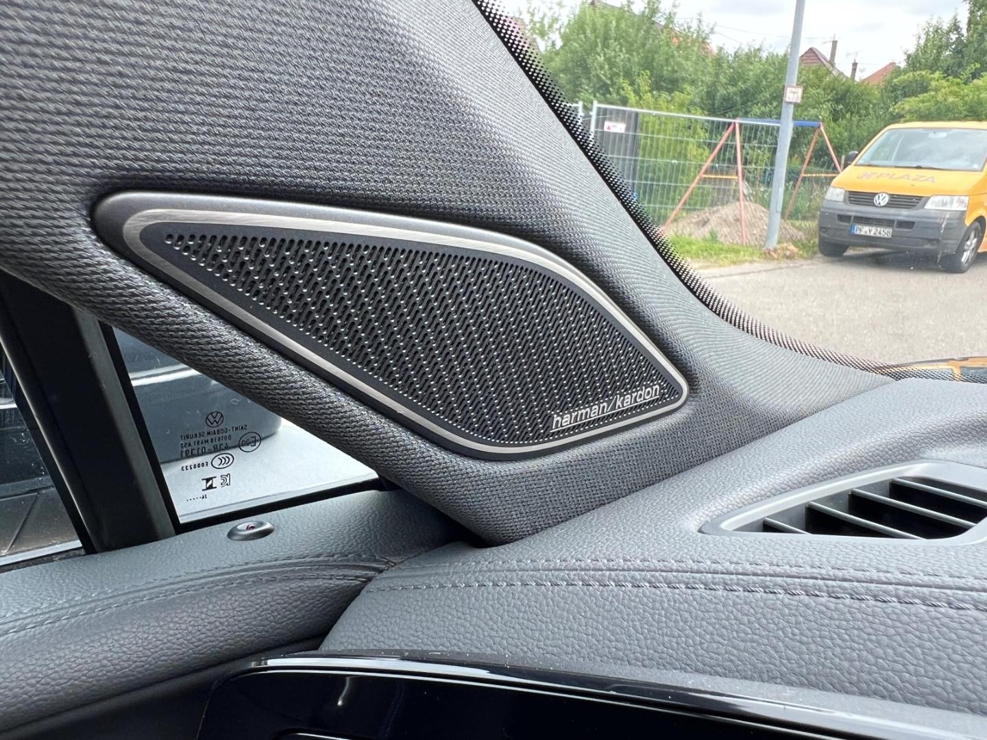 Volkswagen Tiguan 1.5 eTSI IQ.Drive R-Line