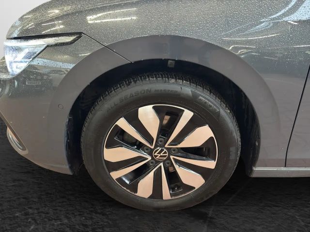 Volkswagen Golf 1.5 eTSI DSG Move Variant