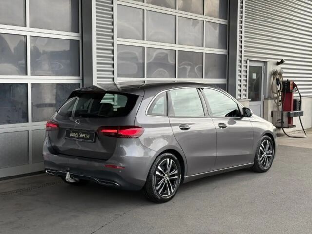 Mercedes-Benz B 180 Progressive