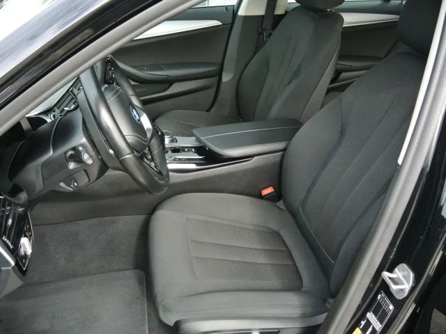 BMW 530 530e Touring xDrive