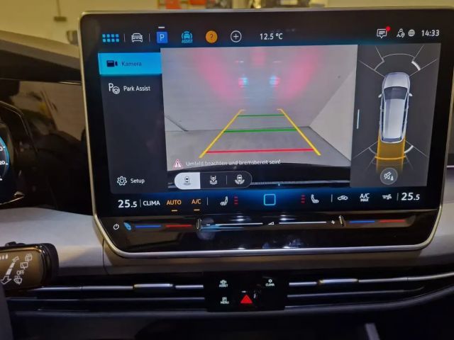 Volkswagen Golf Business DSG Variant