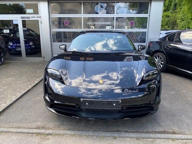 Porsche Taycan 4 Cross Turismo