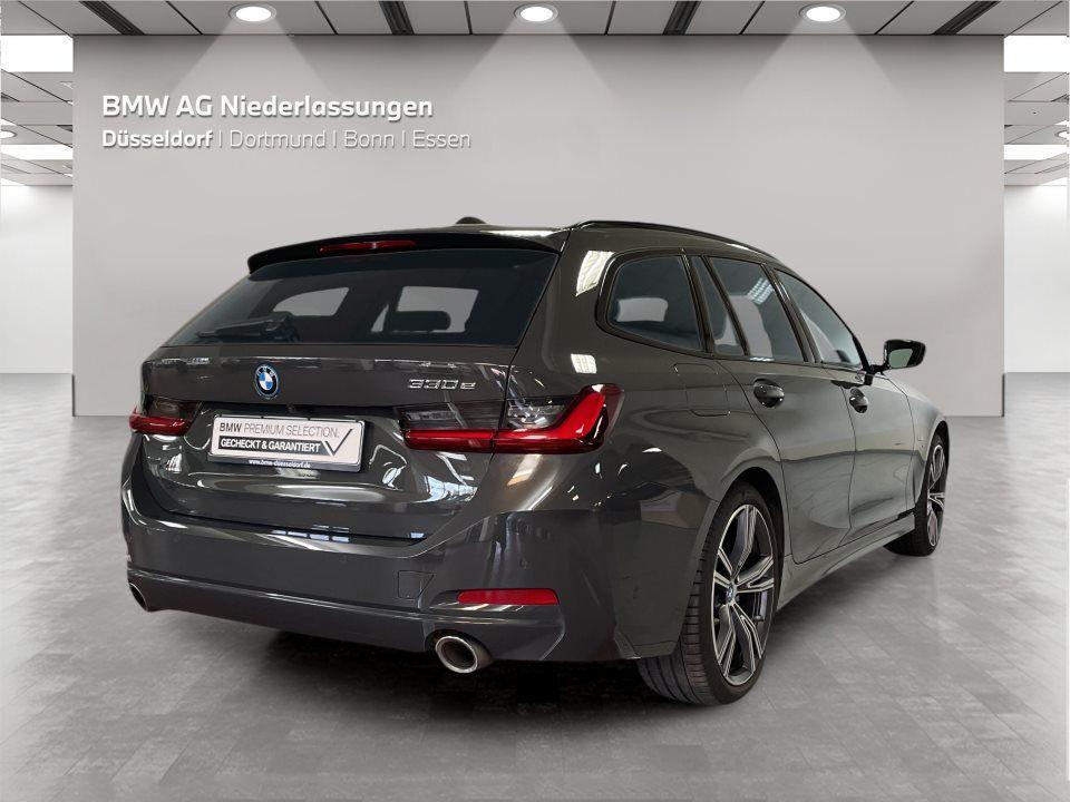 BMW 330 330e Touring