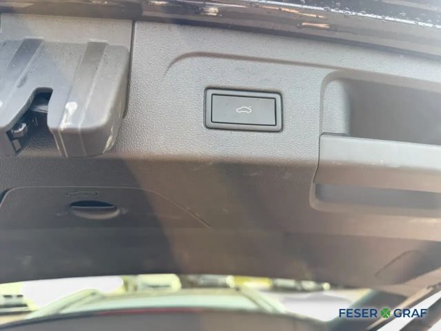 Volkswagen Touran IQ.Drive Move R-Line