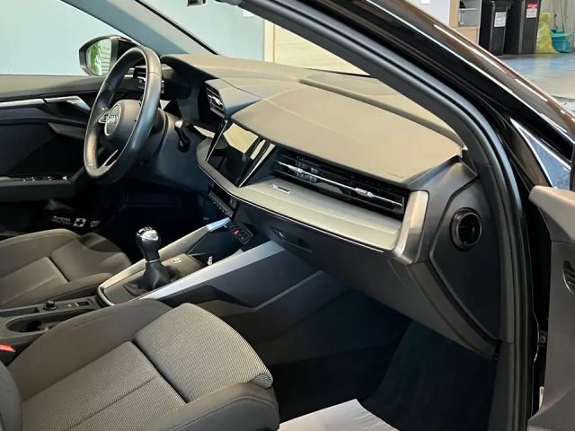 Audi A3 30 TDI S-Line Sedan