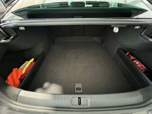 Volkswagen Passat ''Rückfahrkamera, Abstandstempomat''