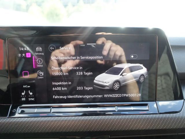 Volkswagen Golf R-Line Variant