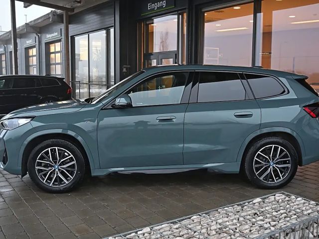BMW iX1 xDrive30