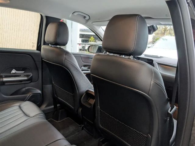 Mercedes-Benz B 200 B 200 d Progressive Sedan