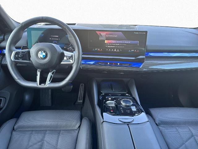 BMW 520 520d M-Sport Sedan