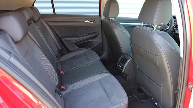 Volkswagen Golf Golf 2.0     StyleDT110 TDID7F